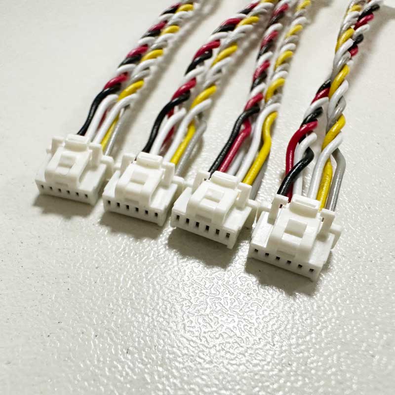 Molex 5013300600 1.00mm Pitch Pico-Clasp Wiring Harness Low-Halogen Receptacle Crimp Housing Single Row with Inner Positive Lock 6 Circuits White