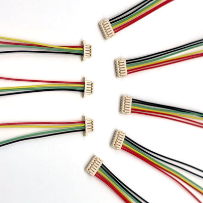 Проводной жгут JST SUHR-16V-SB с шагом 0,8 мм для подключения батареи к плате. 